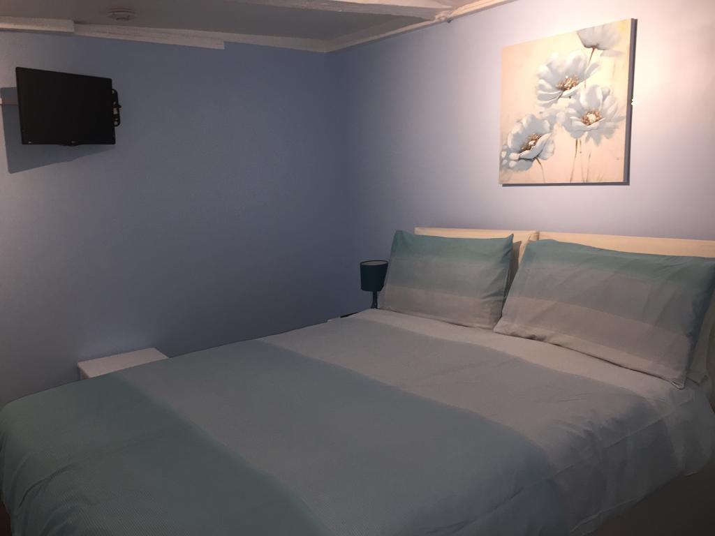 אלסמיר Red Lion Coaching Inn מראה חיצוני תמונה
